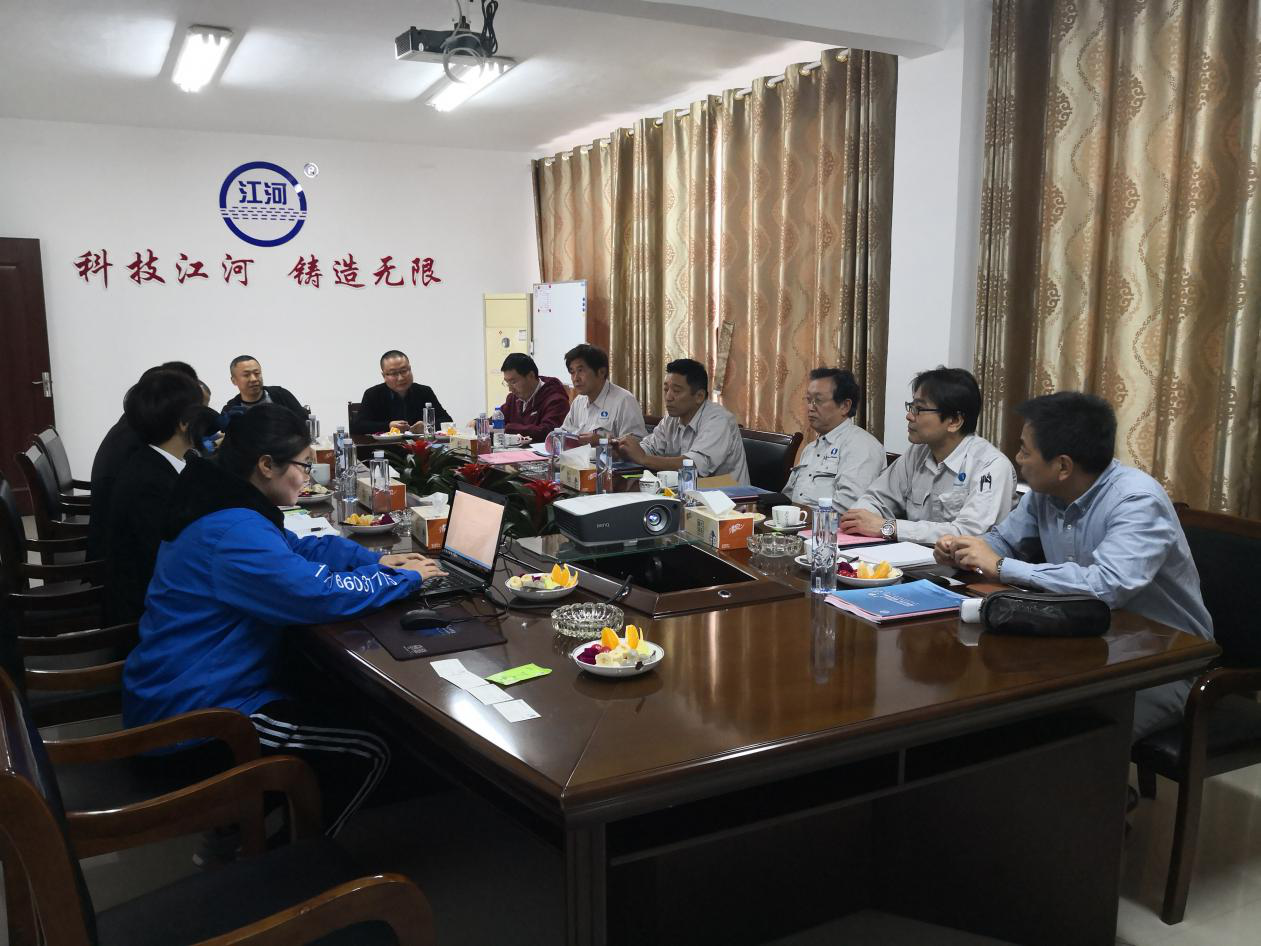 江蘇抖阴污免费网站桂總與日本客戶溝通